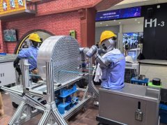 上海电跟人形机械人财产演进