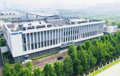 点处理人工智能全生命周期的尺度化、从动化和